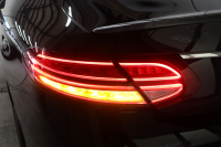 メルセデスベンツ Cクラス C180ｸｰﾍﾟ ｽﾎﾟｰﾂ ﾚｻﾞｰｴｸｽｸﾙｰｼﾌﾞ&ﾚｰﾀﾞｰｾｰﾌﾃｨPKG　後期 MEｺﾈｸﾄ ｷｰﾚｽｺﾞｰ 黒本革 ﾊﾟﾉﾗﾏSR ﾍｯﾄﾞｱｯﾌﾟD HDDﾅﾋﾞTV ｽﾏﾎ連携 ﾊﾞｯｸｶﾒﾗ PTS LEDﾗｲﾄ AMGｴｱﾛ&19AW ｴｱｻｽ ﾀﾞｲﾅﾐｯｸS 9AT　2年保証