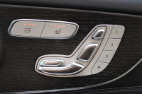 メルセデスベンツ Cクラス C180ｶﾌﾞﾘｵﾚ ｽﾎﾟｰﾂ ﾚｻﾞｰｴｸｽｸﾙｰｼﾌﾞ&ﾚｰﾀﾞｰｾｰﾌﾃｨPKG　後期 MEｺﾈｸﾄ ｷｰﾚｽｺﾞｰ 黒本革 ｴｱｽｶｰﾌ ﾍｯﾄﾞｱｯﾌﾟD HDDﾅﾋﾞTV&ｷｬﾝｾﾗｰ ｽﾏﾎ連携 ﾊﾞｯｸｶﾒﾗ PTS LEDﾗｲﾄ AMGｴｱﾛ&19AW ｴｱｻｽ ﾀﾞｲﾅﾐｯｸS 9AT　2年保証