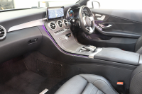 メルセデスベンツ Cクラス C180ｶﾌﾞﾘｵﾚ ｽﾎﾟｰﾂ ﾚｻﾞｰｴｸｽｸﾙｰｼﾌﾞ&ﾚｰﾀﾞｰｾｰﾌﾃｨPKG　後期 MEｺﾈｸﾄ ｷｰﾚｽｺﾞｰ 黒本革 ｴｱｽｶｰﾌ ﾍｯﾄﾞｱｯﾌﾟD HDDﾅﾋﾞTV&ｷｬﾝｾﾗｰ ｽﾏﾎ連携 ﾊﾞｯｸｶﾒﾗ PTS LEDﾗｲﾄ AMGｴｱﾛ&19AW ｴｱｻｽ ﾀﾞｲﾅﾐｯｸS 9AT　2年保証