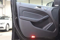 メルセデスベンツ Bクラス B180 ﾌﾟﾚﾐｱﾑ&ﾚｰﾀﾞｰｾｰﾌﾃｨPKG　後期 1ｵｰﾅｰ ｷｰﾚｽｺﾞｰ 黒革 ﾊﾟﾉﾗﾏSR HDDﾅﾋﾞTV ｽﾏﾎ連携 harman/kardon ﾊﾞｯｸｶﾒﾗ PTS LEDﾗｲﾄ EASY-VARIO PLUS 17AW 7AT　2年保証