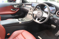 メルセデスベンツ Cクラス C180ｶﾌﾞﾘｵﾚ ｽﾎﾟｰﾂ ﾚｻﾞｰｴｸｽｸﾙｰｼﾌﾞ&ﾚｰﾀﾞｰｾｰﾌﾃｨPKG　後期 MEｺﾈｸﾄ ｷｰﾚｽｺﾞｰ 赤本革 ｴｱｽｶｰﾌ ﾍｯﾄﾞｱｯﾌﾟD HDDﾅﾋﾞTV&ｷｬﾝｾﾗｰ ｽﾏﾎ連携 ﾊﾞｯｸｶﾒﾗ PTS LEDﾗｲﾄ AMGｴｱﾛ&19AW ｴｱｻｽ ﾀﾞｲﾅﾐｯｸS 9AT　2年保証