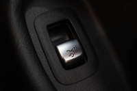 メルセデスベンツ Cクラス C180ｶﾌﾞﾘｵﾚ ｽﾎﾟｰﾂ ﾚｻﾞｰｴｸｽｸﾙｰｼﾌﾞ&ﾚｰﾀﾞｰｾｰﾌﾃｨPKG　後期 MEｺﾈｸﾄ ｷｰﾚｽｺﾞｰ 赤本革 ｴｱｽｶｰﾌ ﾍｯﾄﾞｱｯﾌﾟD HDDﾅﾋﾞTV&ｷｬﾝｾﾗｰ ｽﾏﾎ連携 ﾊﾞｯｸｶﾒﾗ PTS LEDﾗｲﾄ AMGｴｱﾛ&19AW ｴｱｻｽ ﾀﾞｲﾅﾐｯｸS 9AT　2年保証