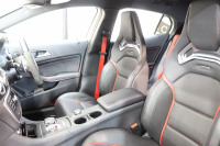 AMG GLA GLA45 4MATIC ｴﾃﾞｨｼｮﾝ1 ﾚｰﾀﾞｰｾｰﾌﾃｨPKG　全国限定300台 黒本革 HDDﾅﾋﾞTV BT音楽 ﾊﾞｯｸｶﾒﾗ PTS ｷｾﾉﾝ 自動Rｹﾞｰﾄ Edition1専用ｴｱﾛ&20AW 専用ｻｲﾄﾞﾃﾞｶｰﾙ 7AT　2年保証