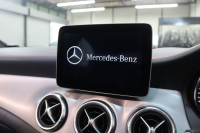 メルセデスベンツ CLAクラス CLA180ｽﾎﾟｰﾂ AMGﾚｻﾞｰｴｸｽｸﾙｰｼﾌﾞ&ﾚｰﾀﾞｰｾｰﾌﾃｨPKG　後期 ｷｰﾚｽｺﾞｰ 黒本革 ﾊﾟﾉﾗﾏSR HDDﾅﾋﾞTV ｽﾏﾎ連携 harman/kardon ﾊﾞｯｸｶﾒﾗ PTS LEDﾗｲﾄ AMGｴｱﾛ&18AW ﾀﾞｲﾅﾐｯｸS 7AT　2年保証