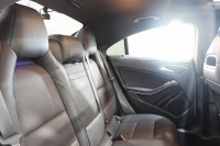 メルセデスベンツ CLAクラス CLA180ｽﾎﾟｰﾂ AMGﾚｻﾞｰｴｸｽｸﾙｰｼﾌﾞ&ﾚｰﾀﾞｰｾｰﾌﾃｨPKG　後期 ｷｰﾚｽｺﾞｰ 黒本革 ﾊﾟﾉﾗﾏSR HDDﾅﾋﾞTV ｽﾏﾎ連携 harman/kardon ﾊﾞｯｸｶﾒﾗ PTS LEDﾗｲﾄ AMGｴｱﾛ&18AW ﾀﾞｲﾅﾐｯｸS 7AT　2年保証