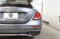 メルセデスベンツ Eクラス E200 AVG ｽﾎﾟｰﾂ ﾚｻﾞｰ&ﾚｰﾀﾞｰｾｰﾌﾃｨPKG　1ｵｰﾅｰ ｷｰﾚｽｺﾞｰ 黒本革 ﾍｯﾄﾞｱｯﾌﾟD HDDﾅﾋﾞTV ｽﾏﾎ連携 ﾌﾞﾙﾒｽﾀｰ 360ｶﾒﾗ PTS LEDﾗｲﾄ 自動ﾄﾗﾝｸ AMGｴｱﾛ&19AW ﾀﾞｲﾅﾐｯｸS 9AT　2年保証