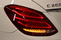 メルセデスベンツ Cクラス C200 AVG AMGﾗｲﾝ ﾚｻﾞｰｴｸｽｸﾙｰｼﾌﾞ&ﾚｰﾀﾞｰｾｰﾌﾃｨPKG　ｷｰﾚｽｺﾞｰ 黒本革 ﾍｯﾄﾞｱｯﾌﾟD HDDﾅﾋﾞTV BT音楽 ﾊﾞｯｸｶﾒﾗ PTS LEDﾗｲﾄ 自動ﾄﾗﾝｸ ﾊﾝｽﾞﾌﾘｰA AMGｴｱﾛ&18AW ｴｱｻｽ ﾀﾞｲﾅﾐｯｸS 7AT　2年保証