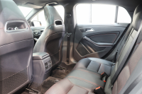 メルセデスベンツ CLAクラス CLA180ｼｭｰﾃｨﾝｸﾞﾌﾞﾚｰｸ ｽﾎﾟｰﾂ AMGﾚｻﾞｰｴｸｽｸﾙｰｼﾌﾞ&ﾚｰﾀﾞｰｾｰﾌﾃｨPKG　後期 ｷｰﾚｽｺﾞｰ 黒本革 ﾊﾟﾉﾗﾏSR HDDﾅﾋﾞTV ｽﾏﾎ連携 harman/kardon ﾊﾞｯｸｶﾒﾗ PTS LEDﾗｲﾄ 自動Rｹﾞｰﾄ ﾊﾝｽﾞﾌﾘｰA AMGｴｱﾛ&18AW 7AT　2年保証