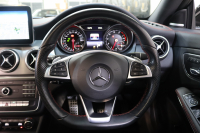 メルセデスベンツ CLAクラス CLA180ｼｭｰﾃｨﾝｸﾞﾌﾞﾚｰｸ ｽﾎﾟｰﾂ AMGﾚｻﾞｰｴｸｽｸﾙｰｼﾌﾞ&ﾚｰﾀﾞｰｾｰﾌﾃｨPKG　後期 ｷｰﾚｽｺﾞｰ 黒本革 ﾊﾟﾉﾗﾏSR HDDﾅﾋﾞTV ｽﾏﾎ連携 harman/kardon ﾊﾞｯｸｶﾒﾗ PTS LEDﾗｲﾄ 自動Rｹﾞｰﾄ ﾊﾝｽﾞﾌﾘｰA AMGｴｱﾛ&18AW 7AT　2年保証