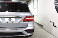 AMG Mクラス ML63 AMGﾊﾟﾌｫｰﾏﾝｽ&ﾃﾞｼﾞｰﾉｴｸｽｸﾙｰｼﾌﾞ&ﾚｰﾀﾞｰｾｰﾌﾃｨPKG　ｷｰﾚｽｺﾞｰ 茶本革 ﾍﾞﾝﾁﾚｰﾀｰ ﾊﾟﾉﾗﾏSR HDDﾅﾋﾞTV&ｷｬﾝｾﾗｰ harman/kardon 360ｶﾒﾗ PTS ｷｾﾉﾝ AMG専用装備&ﾁｭｰﾆﾝｸﾞ 7AT 希少色ﾊﾟﾗｼﾞｳﾑｼﾙﾊﾞ-　2年保証