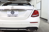 メルセデスベンツ Eクラス E200 AVG ｽﾎﾟｰﾂ ﾚｻﾞｰ&ﾚｰﾀﾞｰｾｰﾌﾃｨPKG　ｷｰﾚｽｺﾞｰ 黒本革 HDDﾅﾋﾞTV ｽﾏﾎ連携 ﾌﾞﾙﾒｽﾀｰ 360ｶﾒﾗ PTS LEDﾗｲﾄ 自動ﾄﾗﾝｸ AMGｴｱﾛ&19AW ﾀﾞｲﾅﾐｯｸS 9AT　2年保証