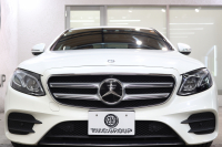 メルセデスベンツ Eクラス E200 AVG ｽﾎﾟｰﾂ ﾚｻﾞｰ&ﾚｰﾀﾞｰｾｰﾌﾃｨPKG　ｷｰﾚｽｺﾞｰ 黒本革 HDDﾅﾋﾞTV ｽﾏﾎ連携 ﾌﾞﾙﾒｽﾀｰ 360ｶﾒﾗ PTS LEDﾗｲﾄ 自動ﾄﾗﾝｸ AMGｴｱﾛ&19AW ﾀﾞｲﾅﾐｯｸS 9AT　2年保証