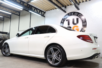 メルセデスベンツ Eクラス E200 AVG ｽﾎﾟｰﾂ ﾚｻﾞｰ&ﾚｰﾀﾞｰｾｰﾌﾃｨPKG　ｷｰﾚｽｺﾞｰ 黒本革 HDDﾅﾋﾞTV ｽﾏﾎ連携 ﾌﾞﾙﾒｽﾀｰ 360ｶﾒﾗ PTS LEDﾗｲﾄ 自動ﾄﾗﾝｸ AMGｴｱﾛ&19AW ﾀﾞｲﾅﾐｯｸS 9AT　2年保証