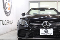 メルセデスベンツ Cクラス C180ｶﾌﾞﾘｵﾚ ｽﾎﾟｰﾂ ﾚｻﾞｰｴｸｽｸﾙｰｼﾌﾞ&ﾚｰﾀﾞｰｾｰﾌﾃｨPKG　後期 MEｺﾈｸﾄ ｷｰﾚｽｺﾞｰ 白本革 赤幌 ｴｱｽｶｰﾌ ﾍｯﾄﾞｱｯﾌﾟD HDDﾅﾋﾞTV ｽﾏﾎ連携 ﾊﾞｯｸｶﾒﾗ PTS LEDﾗｲﾄ AMGｴｱﾛ&19AW ｴｱｻｽ ﾀﾞｲﾅﾐｯｸS 9AT　2年保証