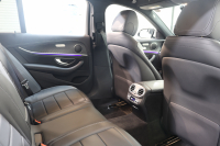 メルセデスベンツ Eクラス E220d ｽﾃｰｼｮﾝﾜｺﾞﾝ ｽﾎﾟｰﾂ AMGﾗｲﾝｲﾝﾃﾘｱ&ﾚｰﾀﾞｰｾｰﾌﾃｨPKG　ISG搭載 後期 MEｺﾈｸﾄ ｷｰﾚｽｺﾞｰ 黒本革 MBUXﾅﾋﾞTV&ARﾅﾋﾞ ｽﾏﾎ連携 360ｶﾒﾗ PTS LEDﾗｲﾄ 自動Rｹﾞｰﾄ ﾊﾝｽﾞﾌﾘｰA AMGｴｱﾛ&19AW ﾜｲﾔﾚｽ充電 9AT　2年保証 新車保証継承可