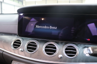 メルセデスベンツ Eクラス E220d ｽﾃｰｼｮﾝﾜｺﾞﾝ ｽﾎﾟｰﾂ AMGﾗｲﾝｲﾝﾃﾘｱ&ﾚｰﾀﾞｰｾｰﾌﾃｨPKG　ISG搭載 後期 MEｺﾈｸﾄ ｷｰﾚｽｺﾞｰ 黒本革 MBUXﾅﾋﾞTV&ARﾅﾋﾞ ｽﾏﾎ連携 360ｶﾒﾗ PTS LEDﾗｲﾄ 自動Rｹﾞｰﾄ ﾊﾝｽﾞﾌﾘｰA AMGｴｱﾛ&19AW ﾜｲﾔﾚｽ充電 9AT　2年保証 新車保証継承可