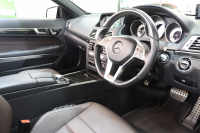 メルセデスベンツ Eクラス E250ｶﾌﾞﾘｵﾚ AMGｽﾎﾟｰﾂ&ﾚｰﾀﾞｰｾｰﾌﾃｨPKG　後期 1ｵｰﾅｰ ｷｰﾚｽｺﾞｰ 茶本革 ｴｱｽｶｰﾌ HDDﾅﾋﾞTV BT音楽 360ｶﾒﾗ PTS LEDﾗｲﾄ AMGｴｱﾛ&18AW 黒幌　2年保証