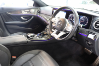 AMG Eクラス E53 4MATIC+ ｴｸｽｸﾙｰｼﾌﾞ&ﾚｰﾀﾞｰｾｰﾌﾃｨPKG　ISG搭載 中期 NEWｽﾃｱﾘﾝｸﾞ ｷｰﾚｽｺﾞｰ 黒本革 ﾍﾞﾝﾁﾚｰﾀｰ ﾊﾟﾉﾗﾏSR ﾍｯﾄﾞｱｯﾌﾟD HDDﾅﾋﾞTV&ｷｬﾝｾﾗｰ ｽﾏﾎ連携 ﾌﾞﾙﾒｽﾀｰ 360ｶﾒﾗ PTS LEDﾗｲﾄ 自動ﾄﾗﾝｸ ﾊﾝｽﾞﾌﾘｰA AMG専用装備&ﾁｭｰﾆﾝｸﾞ 9AT　2年保証