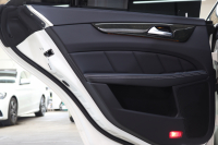 メルセデスベンツ CLS CLS220d AMGﾗｲﾝ ﾚｰﾀﾞｰｾｰﾌﾃｨPKG　後期 ｷｰﾚｽｺﾞｰ 黒本革 ｻﾝﾙｰﾌ HDDﾅﾋﾞTV&ｷｬﾝｾﾗｰ ｽﾏﾎ連携 360ｶﾒﾗ PTS LEDﾗｲﾄ AMGｴｱﾛ&19AW ｴｱｻｽ 7AT　2年保証