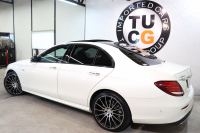 AMG Eクラス E43 4MATIC ｴｸｽｸﾙｰｼﾌﾞ&ﾚｰﾀﾞｰｾｰﾌﾃｨPKG　1ｵｰﾅｰ ｷｰﾚｽｺﾞｰ 白本革 ﾍﾞﾝﾁﾚｰﾀｰ ﾊﾟﾉﾗﾏSR ﾍｯﾄﾞｱｯﾌﾟD HDDﾅﾋﾞTV ｽﾏﾎ連携 ﾌﾞﾙﾒｽﾀｰ 360ｶﾒﾗ PTS LEDﾗｲﾄ 自動ﾄﾗﾝｸ ﾊﾝｽﾞﾌﾘｰA AMG専用装備&ﾁｭｰﾆﾝｸﾞ 9AT　2年保証