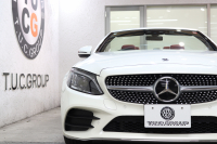 メルセデスベンツ Cクラス C180ｶﾌﾞﾘｵﾚ ｽﾎﾟｰﾂ ﾚｻﾞｰｴｸｽｸﾙｰｼﾌﾞ&ﾚｰﾀﾞｰｾｰﾌﾃｨPKG　後期 1ｵｰﾅｰ MEｺﾈｸﾄ ｷｰﾚｽｺﾞｰ 赤本革 ﾍｯﾄﾞｱｯﾌﾟD HDDﾅﾋﾞTV ｽﾏﾎ連携 ﾊﾞｯｸｶﾒﾗ PTS LEDﾗｲﾄ AMGｴｱﾛ&19AW ｴｱｻｽ 黒幌 9AT　2年保証