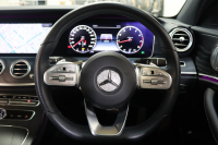 メルセデスベンツ Eクラス E300 AVG ｽﾎﾟｰﾂ ｴｸｽｸﾙｰｼﾌﾞ&ﾚｰﾀﾞｰｾｰﾌﾃｨPKG　中期 NEWｽﾃｱﾘﾝｸﾞ ｷｰﾚｽｺﾞｰ 黒本革 ﾊﾟﾉﾗﾏSR ﾍｯﾄﾞｱｯﾌﾟD HDDﾅﾋﾞTV ｽﾏﾎ連携 ﾌﾞﾙﾒｽﾀｰ 360ｶﾒﾗ PTS LEDﾗｲﾄ 自動ﾄﾗﾝｸ ﾊﾝｽﾞﾌﾘｰA AMGｴｱﾛ&19AW 9AT　2年保証