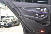 メルセデスベンツ Eクラス E300 AVG ｽﾎﾟｰﾂ ｴｸｽｸﾙｰｼﾌﾞ&ﾚｰﾀﾞｰｾｰﾌﾃｨPKG　中期 NEWｽﾃｱﾘﾝｸﾞ ｷｰﾚｽｺﾞｰ 黒本革 ﾊﾟﾉﾗﾏSR ﾍｯﾄﾞｱｯﾌﾟD HDDﾅﾋﾞTV ｽﾏﾎ連携 ﾌﾞﾙﾒｽﾀｰ 360ｶﾒﾗ PTS LEDﾗｲﾄ 自動ﾄﾗﾝｸ ﾊﾝｽﾞﾌﾘｰA AMGｴｱﾛ&19AW 9AT　2年保証