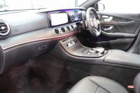 メルセデスベンツ Eクラス E300 AVG ｽﾎﾟｰﾂ ｴｸｽｸﾙｰｼﾌﾞ&ﾚｰﾀﾞｰｾｰﾌﾃｨPKG　中期 NEWｽﾃｱﾘﾝｸﾞ ｷｰﾚｽｺﾞｰ 黒本革 ﾊﾟﾉﾗﾏSR ﾍｯﾄﾞｱｯﾌﾟD HDDﾅﾋﾞTV ｽﾏﾎ連携 ﾌﾞﾙﾒｽﾀｰ 360ｶﾒﾗ PTS LEDﾗｲﾄ 自動ﾄﾗﾝｸ ﾊﾝｽﾞﾌﾘｰA AMGｴｱﾛ&19AW 9AT　2年保証