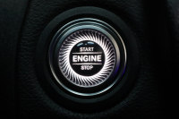 メルセデスベンツ Cクラス C200 AVG AMGﾗｲﾝ ﾚｰﾀﾞｰｾｰﾌﾃｨPKG　ﾚｰﾀﾞｰｾｰﾌﾃｨPKG　BSG搭載 後期 ｷｰﾚｽｺﾞｰ 黒革 HDDﾅﾋﾞTV ｽﾏﾎ連携 ﾊﾞｯｸｶﾒﾗ PTS LEDﾗｲﾄ AMGｴｱﾛ&18AW ﾀﾞｲﾅﾐｯｸS ｴｱｻｽ 9AT　2年保証