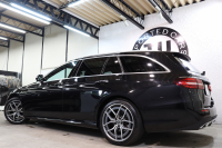 メルセデスベンツ Eクラス E200ｽﾃｰｼｮﾝﾜｺﾞﾝ ｽﾎﾟｰﾂ AMGﾗｲﾝｲﾝﾃﾘｱ&ｴｸｽｸﾙｰｼﾌﾞ&ﾚｰﾀﾞｰｾｰﾌﾃｨPKG　BSG搭載 後期 ｷｰﾚｽｺﾞｰ 黒本革 ﾊﾟﾉﾗﾏSR ﾍｯﾄﾞｱｯﾌﾟD MBUXﾅﾋﾞTV&ARﾅﾋﾞ ｽﾏﾎ連携 ﾌﾞﾙﾒｽﾀｰ 360ｶﾒﾗ PTS LEDﾗｲﾄ 自動Rｹﾞｰﾄ AMGｴｱﾛ&19AW 9AT　2年保証