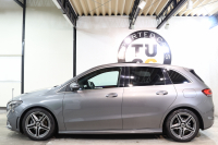 メルセデスベンツ Bクラス B180 AMGﾗｲﾝ AMGﾚｻﾞｰｴｸｽｸﾙｰｼﾌﾞ&ｱﾄﾞﾊﾞﾝｽﾄﾞ&ﾅﾋﾞｹﾞｰｼｮﾝ&ﾚｰﾀﾞｰｾｰﾌﾃｨPKG　ｷｰﾚｽｺﾞｰ 赤/黒本革 ﾊﾟﾉﾗﾏSR ﾍｯﾄﾞｱｯﾌﾟD MBUXﾅﾋﾞTV ｽﾏﾎ連携 360ｶﾒﾗ PTS LEDﾗｲﾄ 自動Rｹﾞｰﾄ ﾊﾝｽﾞﾌﾘｰA AMGｴｱﾛ&18AW ﾜｲﾔﾚｽ充電 7AT　2年保証