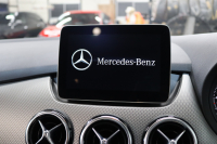 メルセデスベンツ Bクラス B180 ﾌﾟﾚﾐｱﾑ&ﾚｰﾀﾞｰｾｰﾌﾃｨPKG　後期 ｷｰﾚｽｺﾞｰ 黒革 ﾊﾟﾉﾗﾏSR HDDﾅﾋﾞTV ｽﾏﾎ連携 harman/kardon ﾊﾞｯｸｶﾒﾗ PTS LEDﾗｲﾄ EASY-VARIO PLUS 17AW 7AT　2年保証