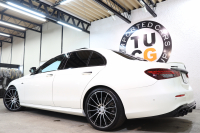 AMG Eクラス E53 4MATIC+ ｴｸｽｸﾙｰｼﾌﾞ&ﾚｰﾀﾞｰｾｰﾌﾃｨPKG　ISG搭載 後期 ｷｰﾚｽｺﾞｰ 黒本革 ﾍﾞﾝﾁﾚｰﾀｰ ﾊﾟﾉﾗﾏSR ﾍｯﾄﾞｱｯﾌﾟD MBUXﾅﾋﾞTV&ARﾅﾋﾞ&ARﾅﾋﾞ ｽﾏﾎ連携 ﾌﾞﾙﾒｽﾀｰ 360ｶﾒﾗ PTS LEDﾗｲﾄ 自動ﾄﾗﾝｸ AMG専用装備&ﾁｭｰﾆﾝｸﾞ ﾜｲﾔﾚｽ充電 9AT　2年保証