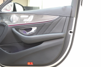 AMG Eクラス E53 4MATIC+ ｴｸｽｸﾙｰｼﾌﾞ&ﾚｰﾀﾞｰｾｰﾌﾃｨPKG　ISG搭載 後期 ｷｰﾚｽｺﾞｰ 黒本革 ﾍﾞﾝﾁﾚｰﾀｰ ﾊﾟﾉﾗﾏSR ﾍｯﾄﾞｱｯﾌﾟD MBUXﾅﾋﾞTV&ARﾅﾋﾞ&ARﾅﾋﾞ ｽﾏﾎ連携 ﾌﾞﾙﾒｽﾀｰ 360ｶﾒﾗ PTS LEDﾗｲﾄ 自動ﾄﾗﾝｸ AMG専用装備&ﾁｭｰﾆﾝｸﾞ ﾜｲﾔﾚｽ充電 9AT　2年保証