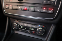 AMG CLAクラス GLA45 4MATIC ﾚｰﾀﾞｰｾｰﾌﾃｨPKG　中期 ｷｰﾚｽｺﾞｰ 黒本革 ﾊﾟﾉﾗﾏSR HDDﾅﾋﾞTV ｽﾏﾎ連携 ﾊﾞｯｸｶﾒﾗ PTS ｷｾﾉﾝﾗｲﾄ 自動Rｹﾞｰﾄ AMG専用装備&ﾁｭｰﾆﾝｸﾞ 7AT　2年保証