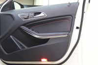 AMG CLAクラス GLA45 4MATIC ﾚｰﾀﾞｰｾｰﾌﾃｨPKG　中期 ｷｰﾚｽｺﾞｰ 黒本革 ﾊﾟﾉﾗﾏSR HDDﾅﾋﾞTV ｽﾏﾎ連携 ﾊﾞｯｸｶﾒﾗ PTS ｷｾﾉﾝﾗｲﾄ 自動Rｹﾞｰﾄ AMG専用装備&ﾁｭｰﾆﾝｸﾞ 7AT　2年保証