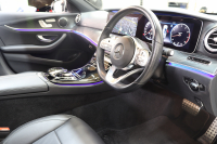 メルセデスベンツ Eクラス E200ｽﾃｰｼｮﾝﾜｺﾞﾝ AVG AMGﾗｲﾝ ﾚｰﾀﾞｰｾｰﾌﾃｨPKG　中期 NEWｽﾃｱﾘﾝｸﾞ ｷｰﾚｽｺﾞｰ 黒本革 ﾊﾟﾉﾗﾏSR ﾍｯﾄﾞｱｯﾌﾟD HDDﾅﾋﾞTV ｽﾏﾎ連携 360ｶﾒﾗ PTS LEDﾗｲﾄ 自動Rｹﾞｰﾄ ﾊﾝｽﾞﾌﾘｰA AMGｴｱﾛ&19AW ﾀﾞｲﾅﾐｯｸS 9AT　2年保証