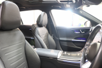 メルセデスベンツ Cクラス C220dｽﾃｰｼｮﾝﾜｺﾞﾝ AVG AMGﾗｲﾝ ﾚｻﾞｰｴｸｽｸﾙｰｼﾌﾞ&ﾍﾞｰｼｯｸ&ﾚｰﾀﾞｰｾｰﾌﾃｨPKG　ISG搭載 ｷｰﾚｽｺﾞｰ 黒本革 ﾊﾟﾉﾗﾏSR ﾍｯﾄﾞｱｯﾌﾟD MBUXﾅﾋﾞTV&ARﾅﾋﾞ ｽﾏﾎ連携 360ｶﾒﾗ PTS LEDﾗｲﾄ 自動Rｹﾞｰﾄ AMGｴｱﾛ&18AW ﾜｲﾔﾚｽ充電 9AT　2年保証 新車保証