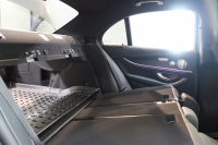 メルセデスベンツ Eクラス E200 ｽﾎﾟｰﾂ AMGﾗｲﾝｲﾝﾃﾘｱ&ｴｸｽｸﾙｰｼﾌﾞ&ﾚｰﾀﾞｰｾｰﾌﾃｨPKG　BSG搭載 後期 1ｵｰﾅｰ MEｺﾈｸﾄ ｷｰﾚｽｺﾞｰ 黒本革 ﾍｯﾄﾞｱｯﾌﾟD MBUXﾅﾋﾞTV&ARﾅﾋﾞ ｽﾏﾎ連携 ﾌﾞﾙﾒｽﾀｰ 360ｶﾒﾗ PTS LEDﾗｲﾄ 自動ﾄﾗﾝｸ AMGｴｱﾛ&19AW 9AT　2年保証