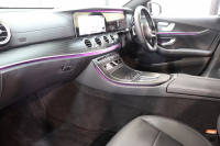 メルセデスベンツ Eクラス E200 ｽﾎﾟｰﾂ AMGﾗｲﾝｲﾝﾃﾘｱ&ｴｸｽｸﾙｰｼﾌﾞ&ﾚｰﾀﾞｰｾｰﾌﾃｨPKG　BSG搭載 後期 1ｵｰﾅｰ MEｺﾈｸﾄ ｷｰﾚｽｺﾞｰ 黒本革 ﾍｯﾄﾞｱｯﾌﾟD MBUXﾅﾋﾞTV&ARﾅﾋﾞ ｽﾏﾎ連携 ﾌﾞﾙﾒｽﾀｰ 360ｶﾒﾗ PTS LEDﾗｲﾄ 自動ﾄﾗﾝｸ AMGｴｱﾛ&19AW 9AT　2年保証