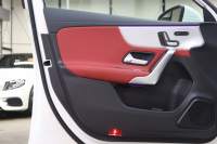 メルセデスベンツ Aクラス A180ｽﾀｲﾙ AMGﾗｲﾝ AMGﾚｻﾞｰｴｸｽｸﾙｰｼﾌﾞ&ﾅﾋﾞｹﾞｰｼｮﾝ&ﾚｰﾀﾞｰｾｰﾌﾃｨPKG　1ｵｰﾅｰ ｷｰﾚｽｺﾞｰ 赤/黒本革 ﾊﾟﾉﾗﾏSR MBUXﾅﾋﾞTV BT音楽 ﾊﾞｯｸｶﾒﾗ PTS LEDﾗｲﾄ AMGｴｱﾛ&18AW ﾀﾞｲﾅﾐｯｸｾﾚｸﾄ ﾜｲﾔﾚｽ充電 7AT　2年保証