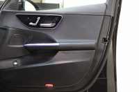 メルセデスベンツ Cクラス C220d AVG AMGﾗｲﾝ ﾚｻﾞｰｴｸｽｸﾙｰｼﾌﾞ&ﾍﾞｰｼｯｸ&ﾚｰﾀﾞｰｾｰﾌﾃｨPKG　ISG搭載 ｷｰﾚｽｺﾞｰ 黒本革 ﾊﾟﾉﾗﾏSR ﾍｯﾄﾞｱｯﾌﾟD MBUX/ARﾅﾋﾞTV ｽﾏﾎ連携 360ｶﾒﾗ PTS LEDﾗｲﾄ 自動ﾄﾗﾝｸ AMGｴｱﾛ&18AW ﾜｲﾔﾚｽ充電 9AT　2年保証