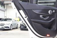 メルセデスベンツ Cクラス C200ｽﾃｰｼｮﾝﾜｺﾞﾝ AVG AMGﾗｲﾝ ﾚｻﾞｰｴｸｽｸﾙｰｼﾌﾞ&ﾚｰﾀﾞｰｾｰﾌﾃｨPKG　BSG搭載 後期 ｷｰﾚｽｺﾞｰ 黒本革 ﾊﾟﾉﾗﾏSR ﾍｯﾄﾞｱｯﾌﾟD HDDﾅﾋﾞTV ｽﾏﾎ連携 ﾌﾞﾙﾒｽﾀｰ ﾊﾞｯｸｶﾒﾗ PTS LEDﾗｲﾄ ﾊﾝｽﾞﾌﾘｰA AMGｴｱﾛ&18AW ｴｱｻｽ 9AT　2年保証