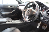 メルセデスベンツ GLA GLA220 4MATIC ﾌﾟﾚﾐｱﾑ&ﾚｰﾀﾞｰｾｰﾌﾃｨPKG　後期 ｷｰﾚｽｺﾞｰ 黒革 ﾊﾟﾉﾗﾏSR 純正HDDﾅﾋﾞTV ｽﾏﾎ連携 harman/kardon ﾊﾞｯｸｶﾒﾗ PTS LEDﾗｲﾄ 自動Rｹﾞｰﾄ ﾌｯﾄﾛﾗﾝｸOP 純正18AW ﾀﾞｲﾅﾐｯｸｾﾚｸﾄ　2年保証