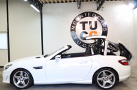 メルセデスベンツ SLKクラス SLK200 ｴｸｽｸﾙｰｼﾌﾞ AMGｽﾎﾟｰﾂ&ﾚｰﾀﾞｰｾｰﾌﾃｨPKG　中期 ｷｰﾚｽｺﾞｰ 黒本革 ｴｱｽｶｰﾌ ｶﾞﾗｽﾙｰﾌ HDDﾅﾋﾞTV BT音楽 ﾊﾞｯｸｶﾒﾗ PTS DSRC ｷｾﾉﾝ AMGｴｱﾛ&18AW ｴｱｶﾞｲﾄﾞ　2年保証