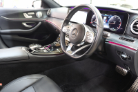 メルセデスベンツ Eクラス E200 AVG AMGﾗｲﾝ ｴｸｽｸﾙｰｼﾌﾞ&ﾚｰﾀﾞｰｾｰﾌﾃｨPKG　BSG搭載 中期 NEWｽﾃｱﾘﾝｸﾞ ｷｰﾚｽｺﾞｰ 黒本革 ﾊﾟﾉﾗﾏSR ﾍｯﾄﾞｱｯﾌﾟD HDDﾅﾋﾞTV ｽﾏﾎ連携 ﾌﾞﾙﾒｽﾀｰ 360ｶﾒﾗ PTS LEDﾗｲﾄ 自動ﾄﾗﾝｸ AMGｴｱﾛ&19AW ﾀﾞｲﾅﾐｯｸｾﾚｸﾄ 9AT　2年保証