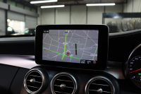 メルセデスベンツ Cクラス C200 AVG AMGﾗｲﾝ ﾚｰﾀﾞｰｾｰﾌﾃｨPKG　1ｵｰﾅｰ ｷｰﾚｽｺﾞｰ 黒革 HDDﾅﾋﾞTV BT音楽 ﾊﾞｯｸｶﾒﾗ PTS LEDﾗｲﾄ AMGｴｱﾛ&18AW ﾀﾞｲﾅﾐｯｸS　2年保証