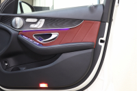 メルセデスベンツ Cクラス C200ｽﾃｰｼｮﾝﾜｺﾞﾝ 4MATIC AVG AMGﾗｲﾝ ﾚｻﾞｰｴｸｽｸﾙｰｼﾌﾞ&ﾚｰﾀﾞｰｾｰﾌﾃｨPKG　BSG搭載 ｷｰﾚｽｺﾞｰ 赤本革 ﾊﾟﾉﾗﾏSR ﾍｯﾄﾞｱｯﾌﾟD HDDﾅﾋﾞTV ｽﾏﾎ連携 ﾌﾞﾙﾒｽﾀｰ ﾊﾞｯｸｶﾒﾗ PTS LEDﾗｲﾄ ﾊﾝｽﾞﾌﾘｰA AMGｴｱﾛ&18AW ｴｱｻｽ 9AT　2年保証