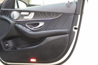 メルセデスベンツ Cクラス C200 AVG AMGﾗｲﾝ ﾚｻﾞｰｴｸｽｸﾙｰｼﾌﾞ&ﾚｰﾀﾞｰｾｰﾌﾃｨPKG　BSG搭載 後期 ｷｰﾚｽｺﾞｰ 黒本革 ﾍｯﾄﾞｱｯﾌﾟD HDDﾅﾋﾞTV ｽﾏﾎ連携 ﾌﾞﾙﾒｽﾀｰ ﾊﾞｯｸｶﾒﾗ PTS LEDﾗｲﾄ ﾊﾝｽﾞﾌﾘｰA AMGｴｱﾛ&18AW ｴｱｻｽ 9AT　2年保証