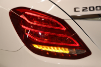 メルセデスベンツ Cクラス C200 AVG AMGﾗｲﾝ ﾚｰﾀﾞｰｾｰﾌﾃｨPKG　中期 C43仕様 ｷｰﾚｽｺﾞｰ 黒革 HDDﾅﾋﾞTV BT音楽 ﾊﾞｯｸｶﾒﾗ PTS DSRC LEDﾍｯﾄﾞﾗｲﾄ AMGｴｱﾛ&18AW C43ｸﾞﾘﾙ ﾄﾗﾝｸｽﾎﾟｲﾗ- ｴｸﾞｿﾞｰｽﾄｴﾝﾄﾞ ﾀﾞｲﾅﾐｯｸS ｴｱｻｽ 9AT　2年保証